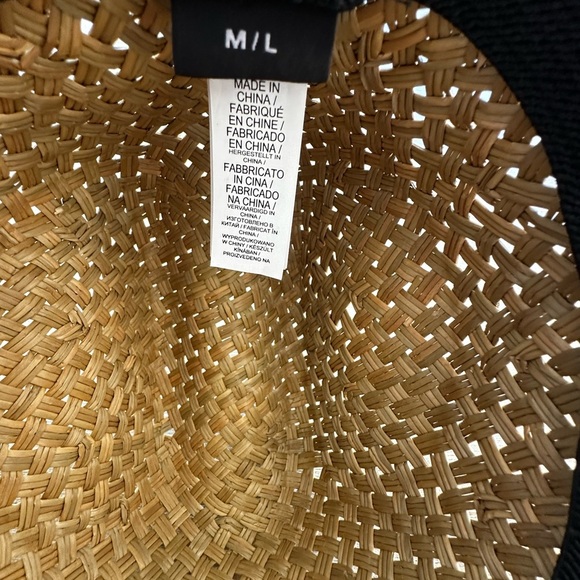 Roxy women’s Straw Sun Hat with Red Cord m/l - Picture 4 of 5